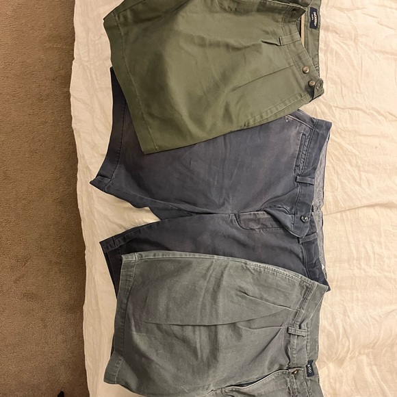 Lot of 3 men’s shorts, dockers/ banana republic/ izod size 33 - Picture 5 of 5